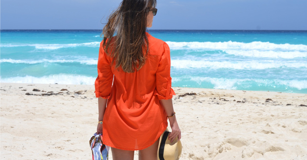 20 ideias como usar camisa  Beach outfit, Beach outfit women, Cancun  outfits