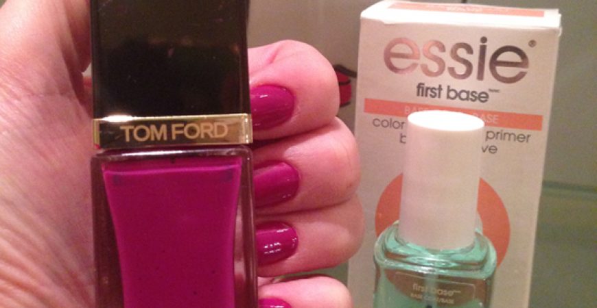 O primer para unhas da Essie – First Base